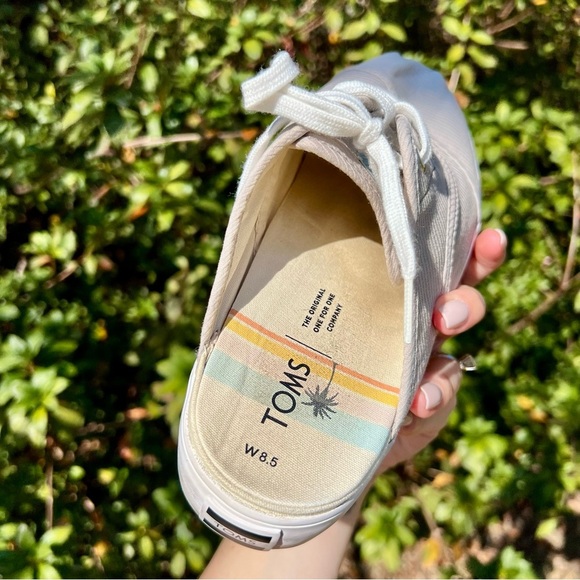 TOMS Casual Lace-Up Shoes - Picture 12 of 12